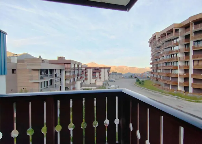 Cosy 4 Pers Renove Au Coeur De Avec Acces Aux Pistes - Fr-1-545-49 * Val Thorens