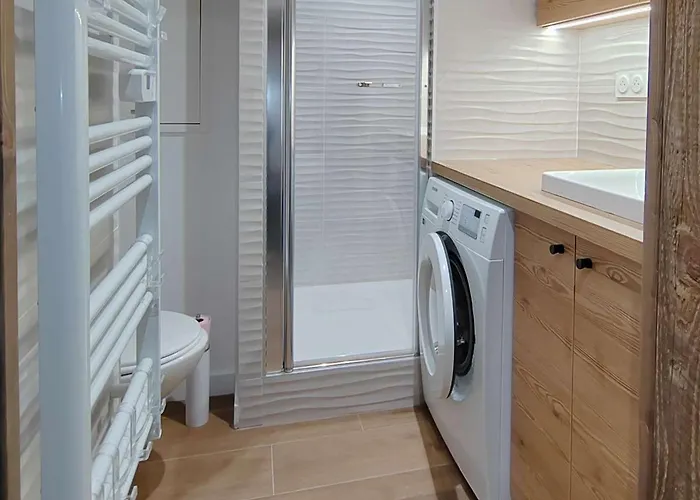 Cosy 4 Pers Renove Au Coeur De Avec Acces Aux Pistes - Fr-1-545-49 Lägenhet *