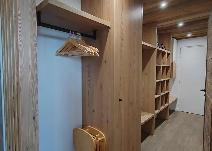 Lägenhet Cosy 4 Pers Renove Au Coeur De Avec Acces Aux Pistes - Fr-1-545-49 Val Thorens