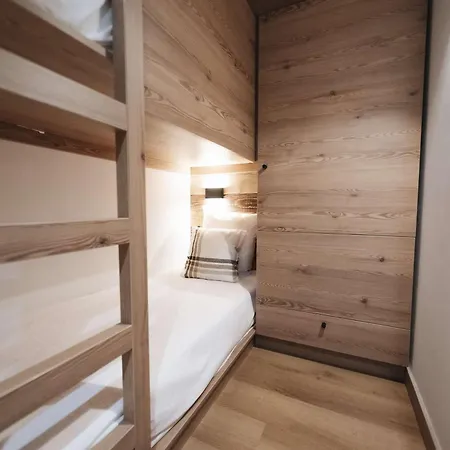 Cosy 4 Pers Renove Au Coeur De Avec Acces Aux Pistes - Fr-1-545-49 Val Thorens